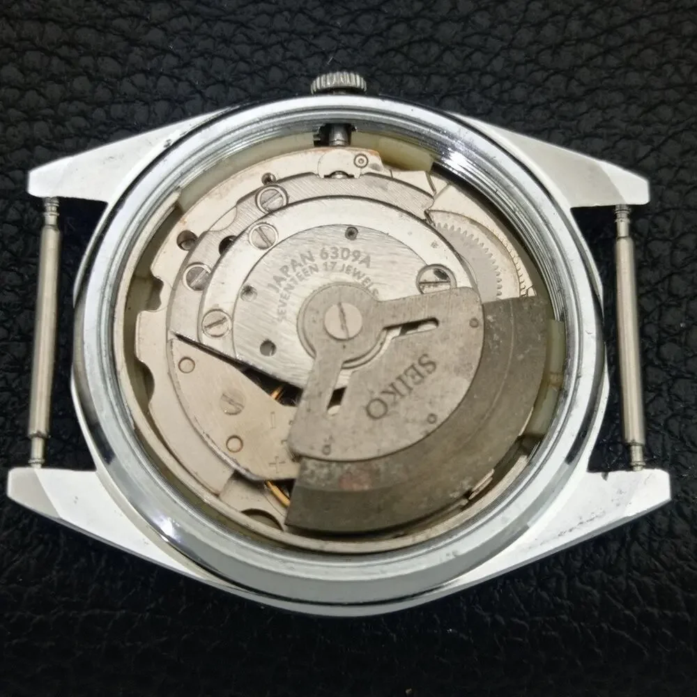 Vintage 1975 FCB Seiko Automatic Mens Silver Watch W/daydate & FCB accents